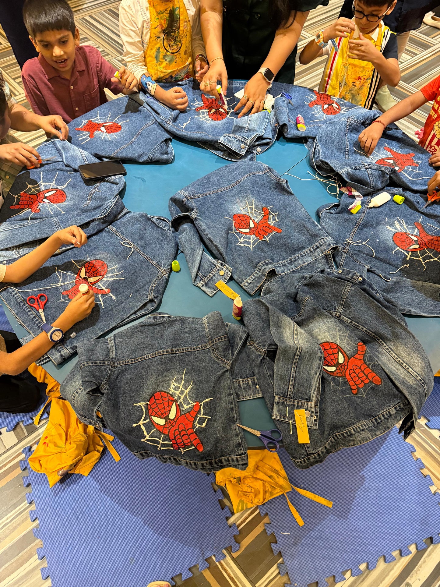 Hand-Painted Denim Jacket – Custom Illustrated Artwork